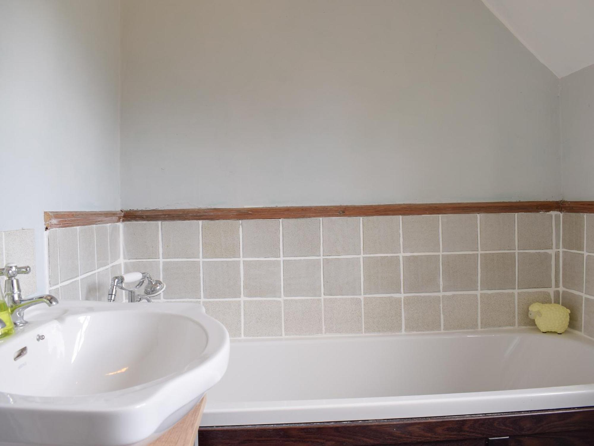 Lower Goytre Farmhouse Llanfair Waterdine Bagian luar foto