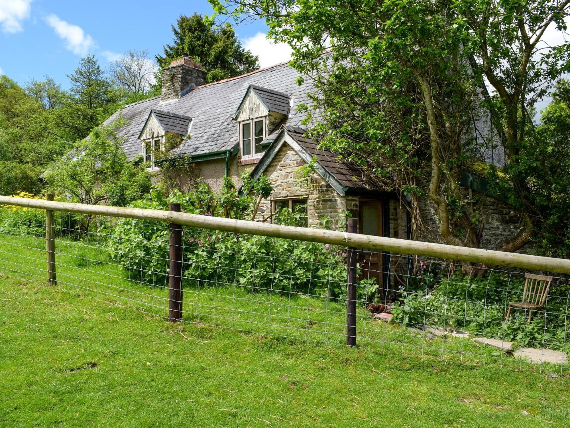Lower Goytre Farmhouse Llanfair Waterdine Bagian luar foto